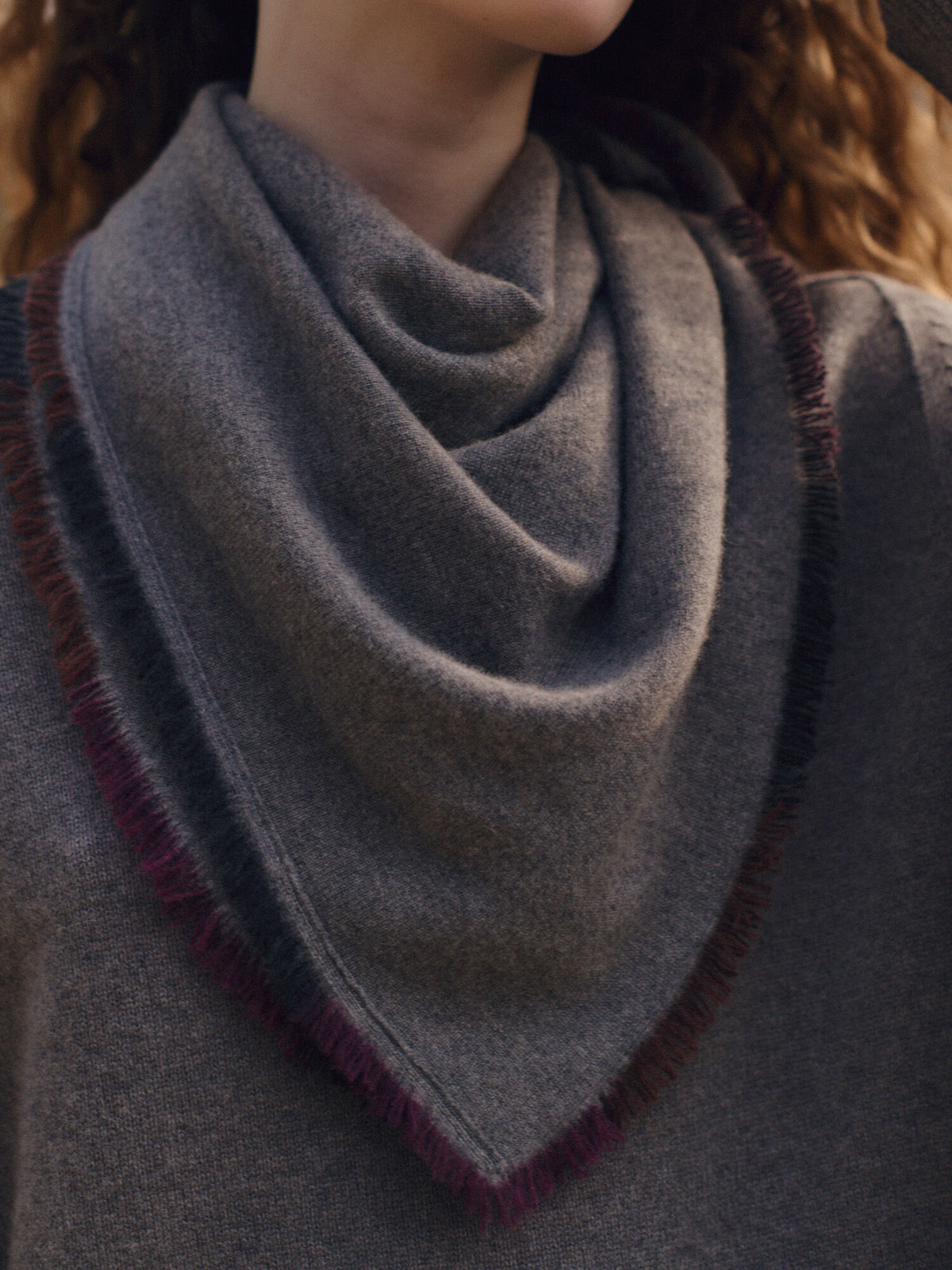 700589 Scarf