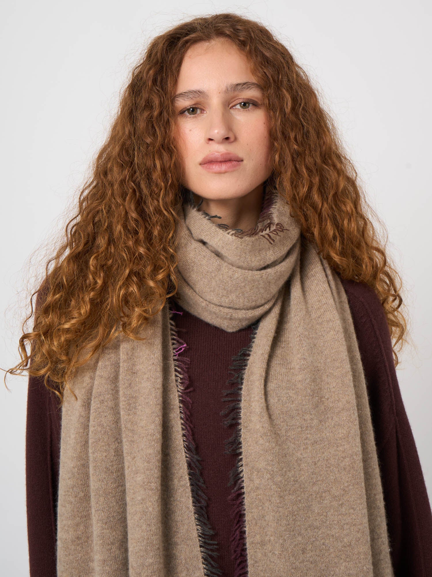 700597 Scarf