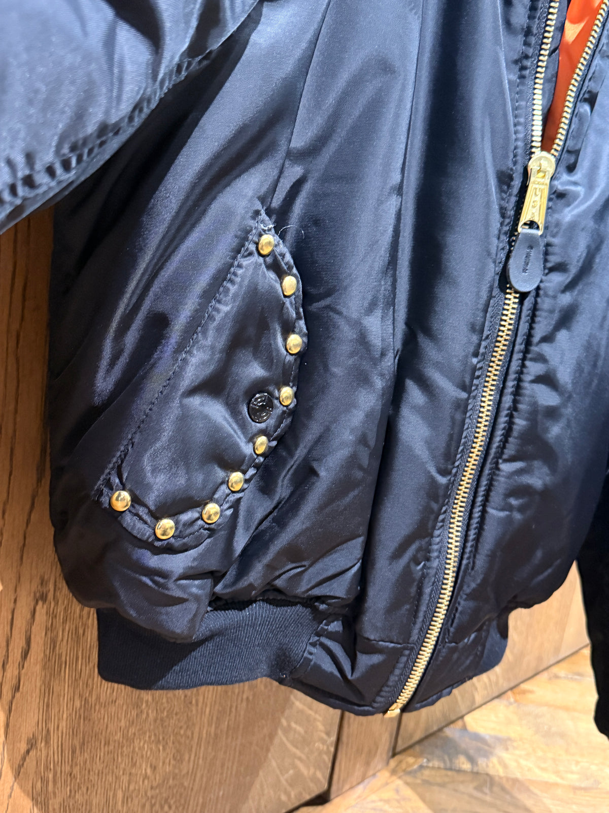 SUUS THE LABEL x BLACK | Bomber