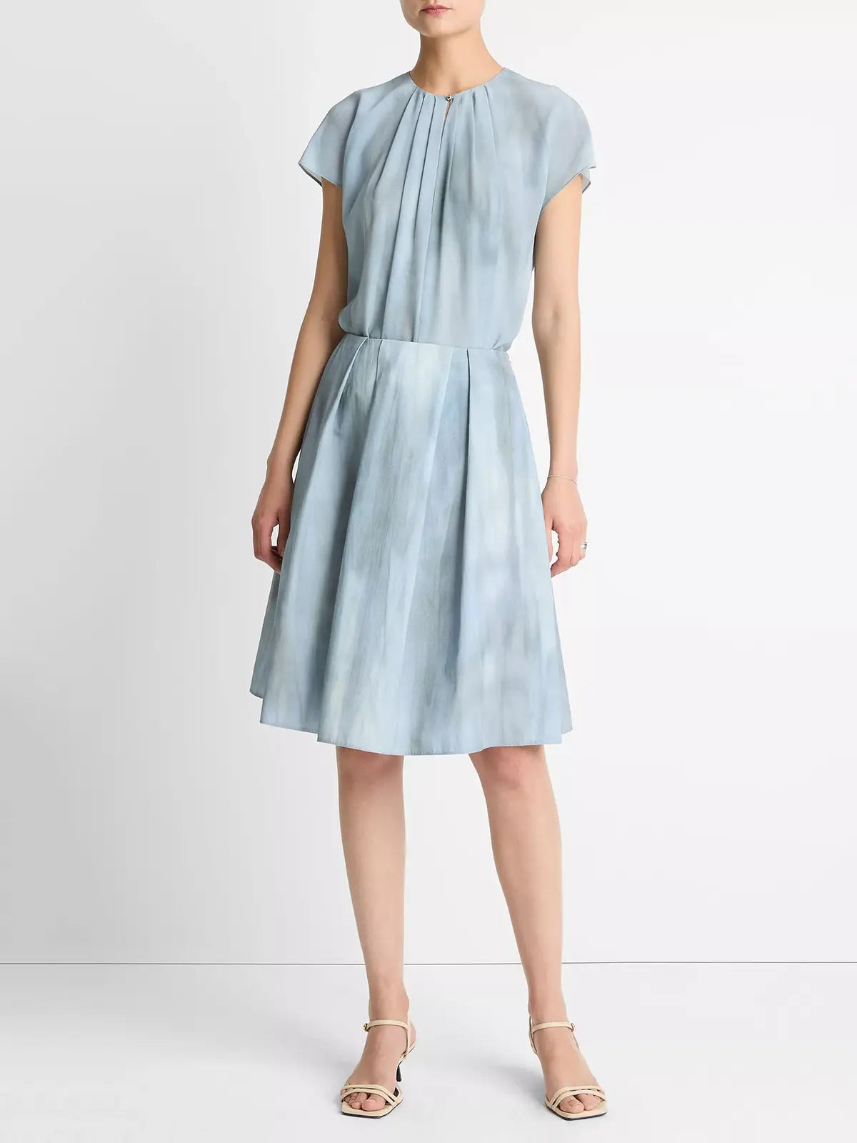 Rok Pleated Below Knee