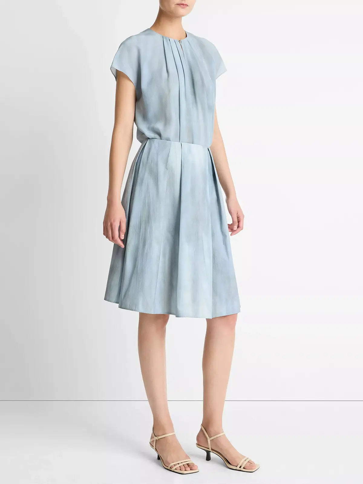 Rok Pleated Below Knee