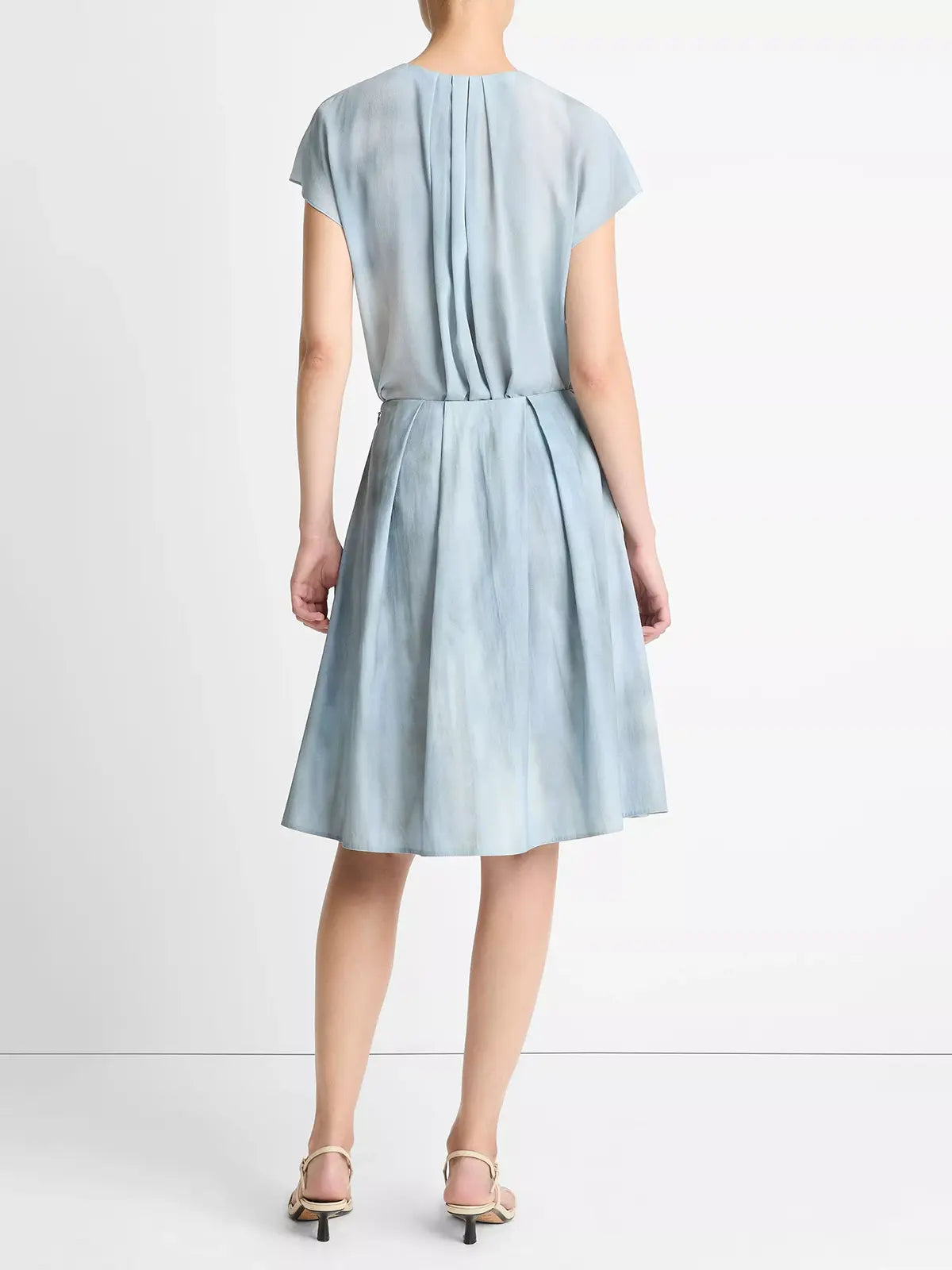 Rok Pleated Below Knee
