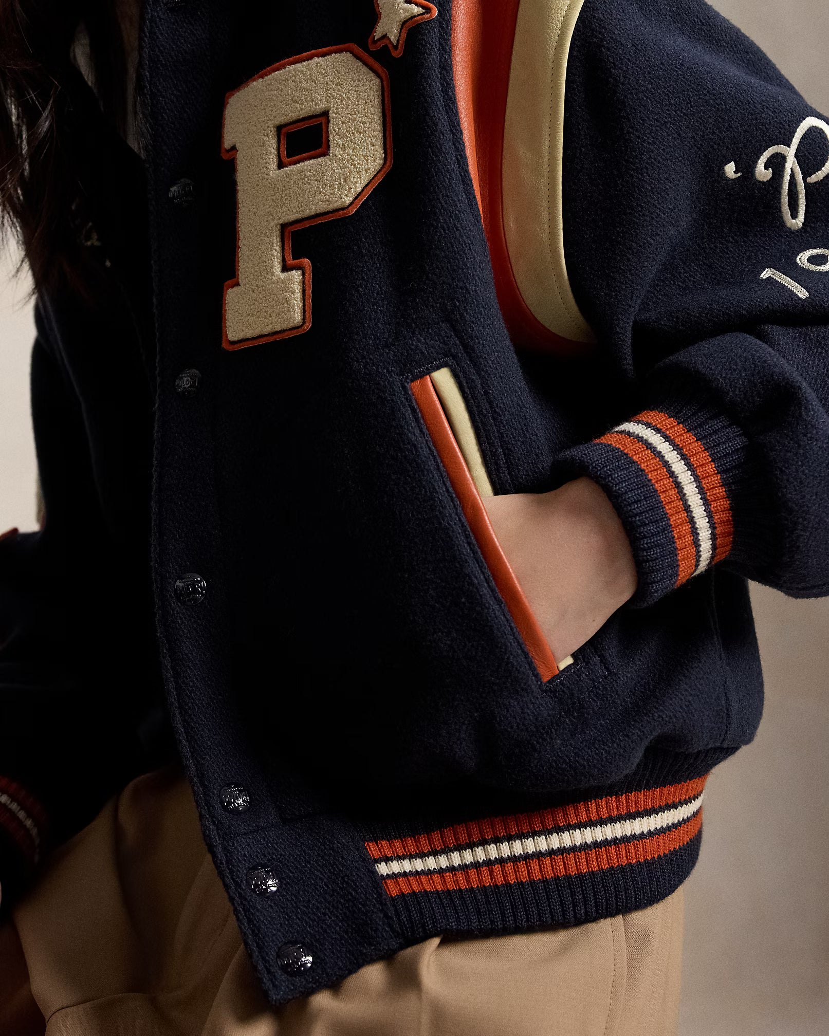 BOMBER COAT
