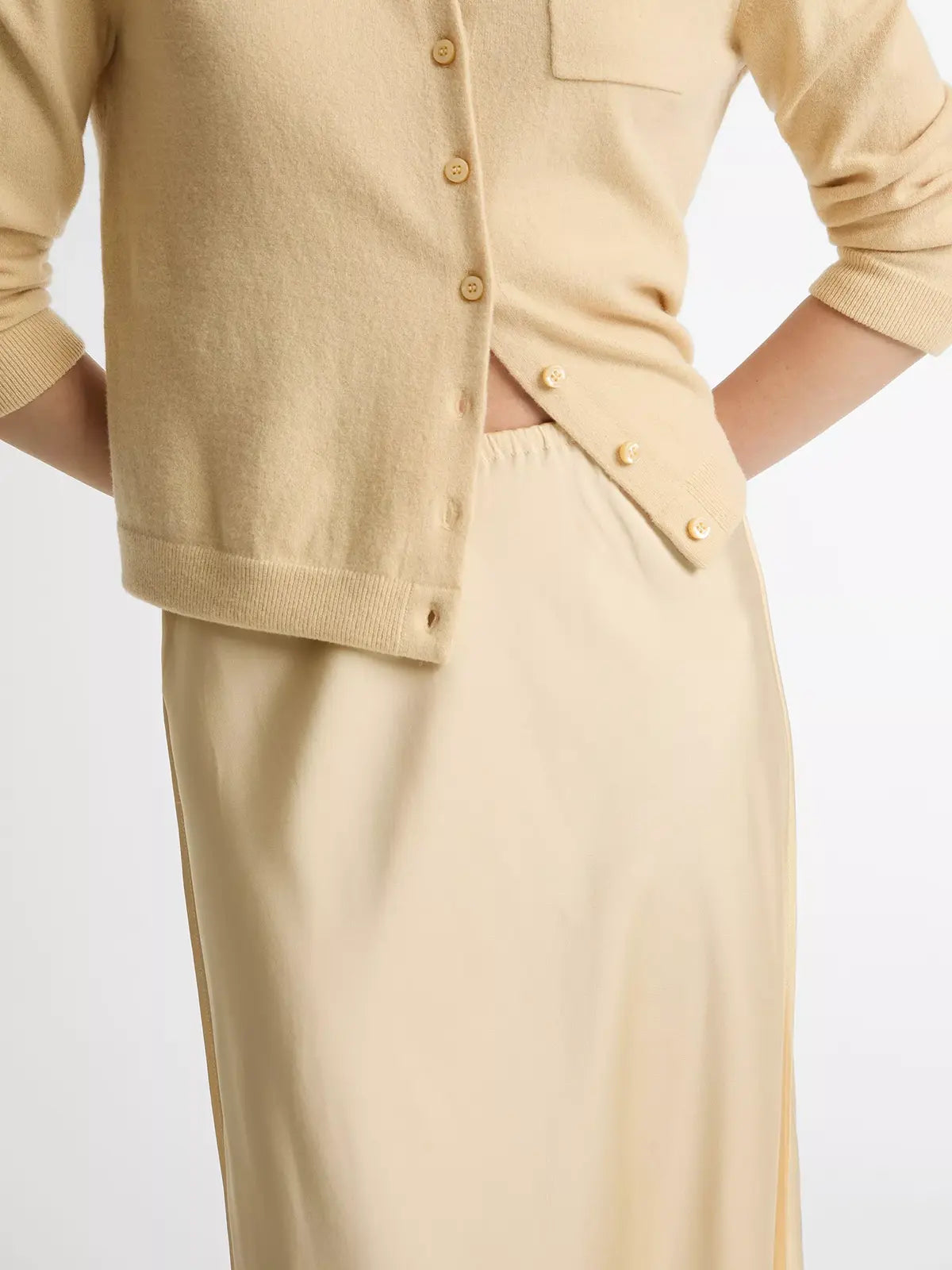 Rok Pull On Slip Skirt