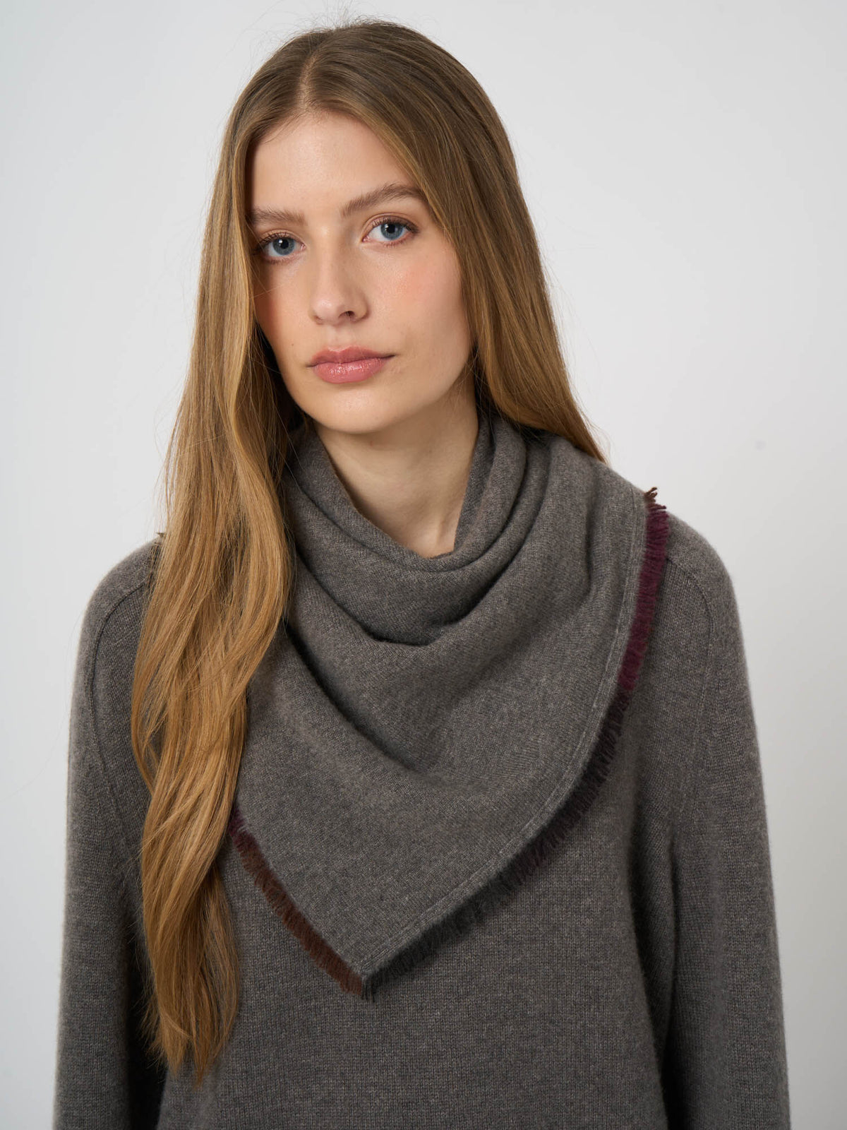 700589 Scarf
