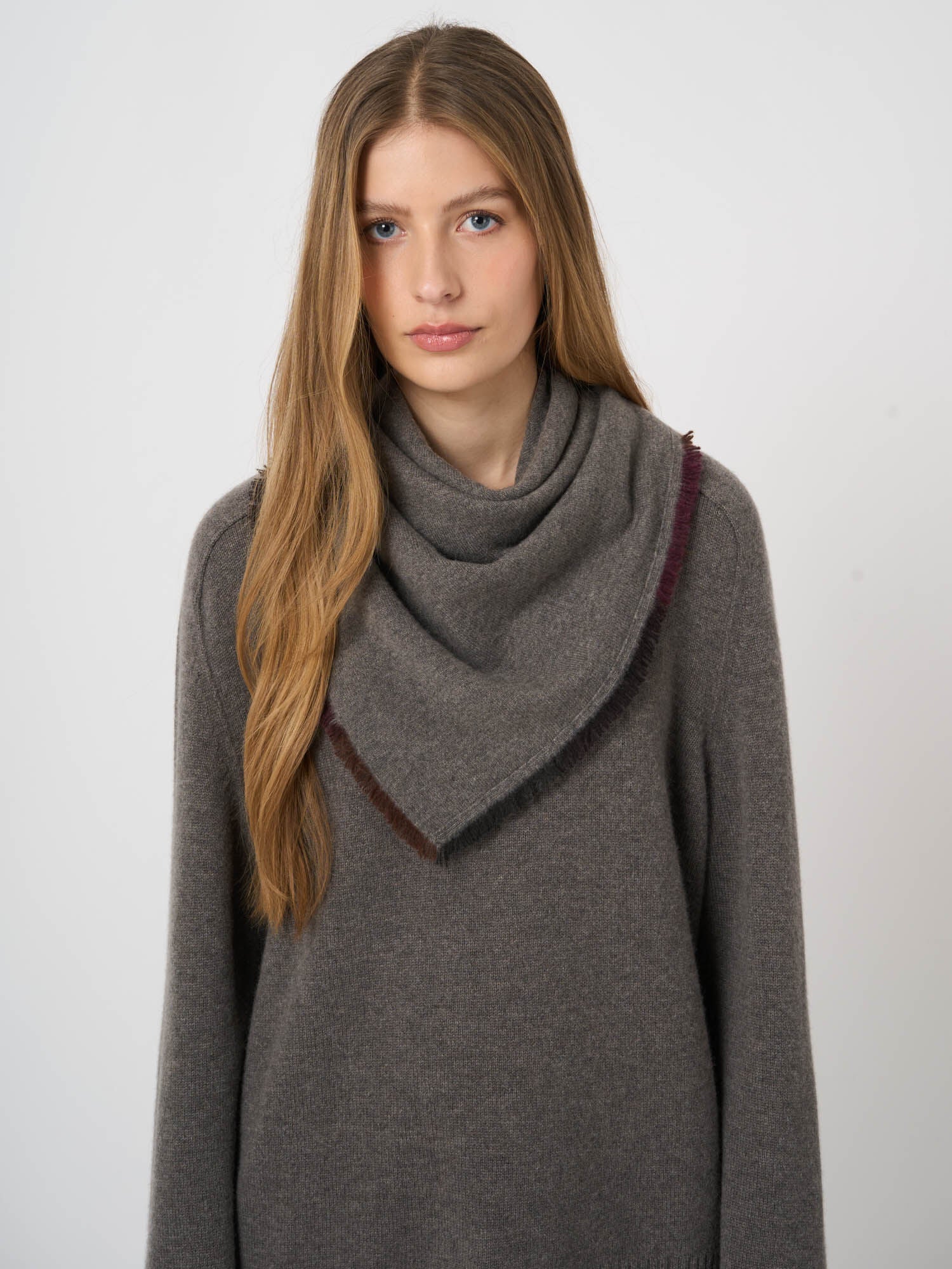 700589 Scarf
