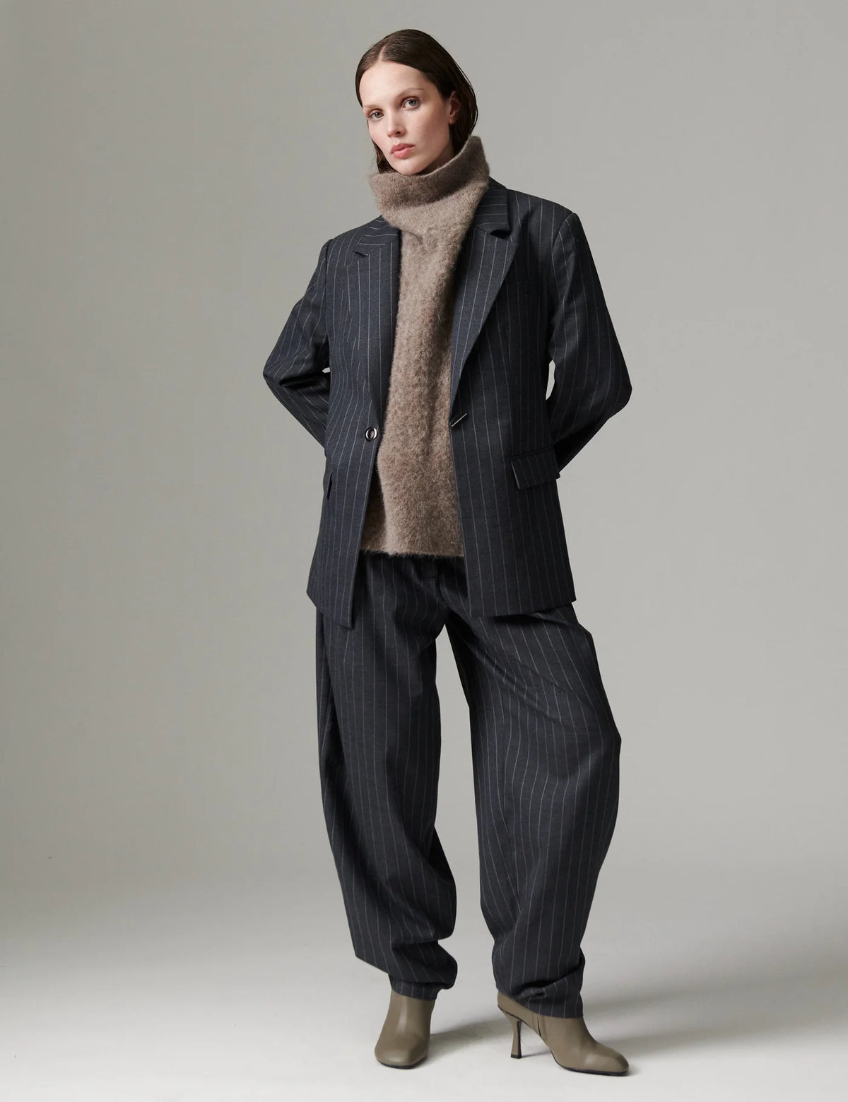 Bono Pinstripe