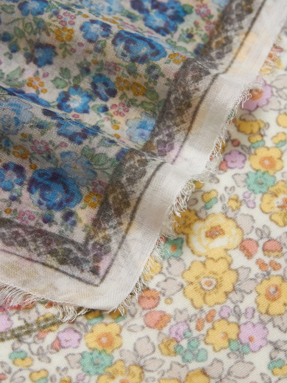 Shawl Lety