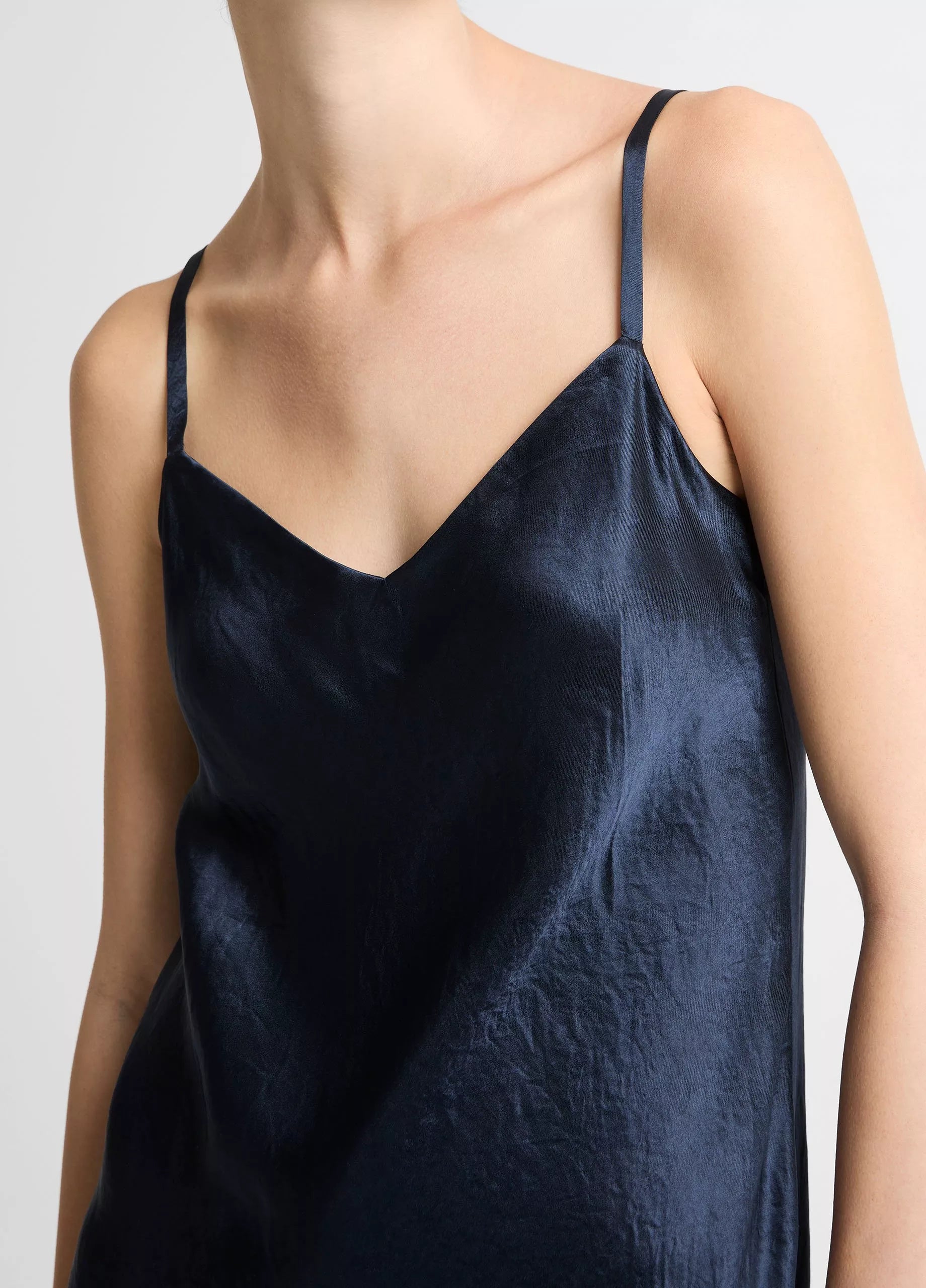V-NECK SLIP DRESS V172052030