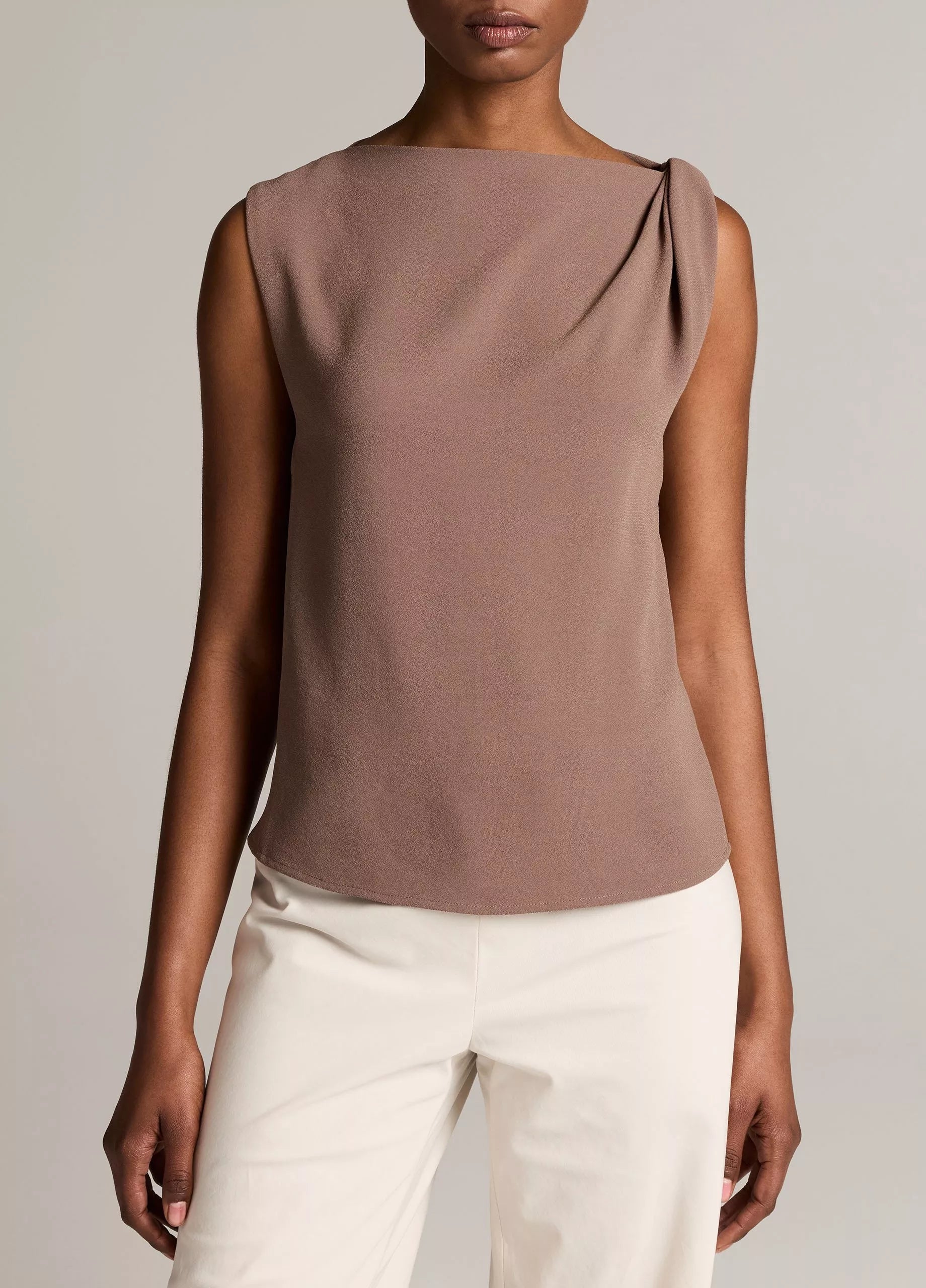 DRAPED SHOULDER SLVLS TOP