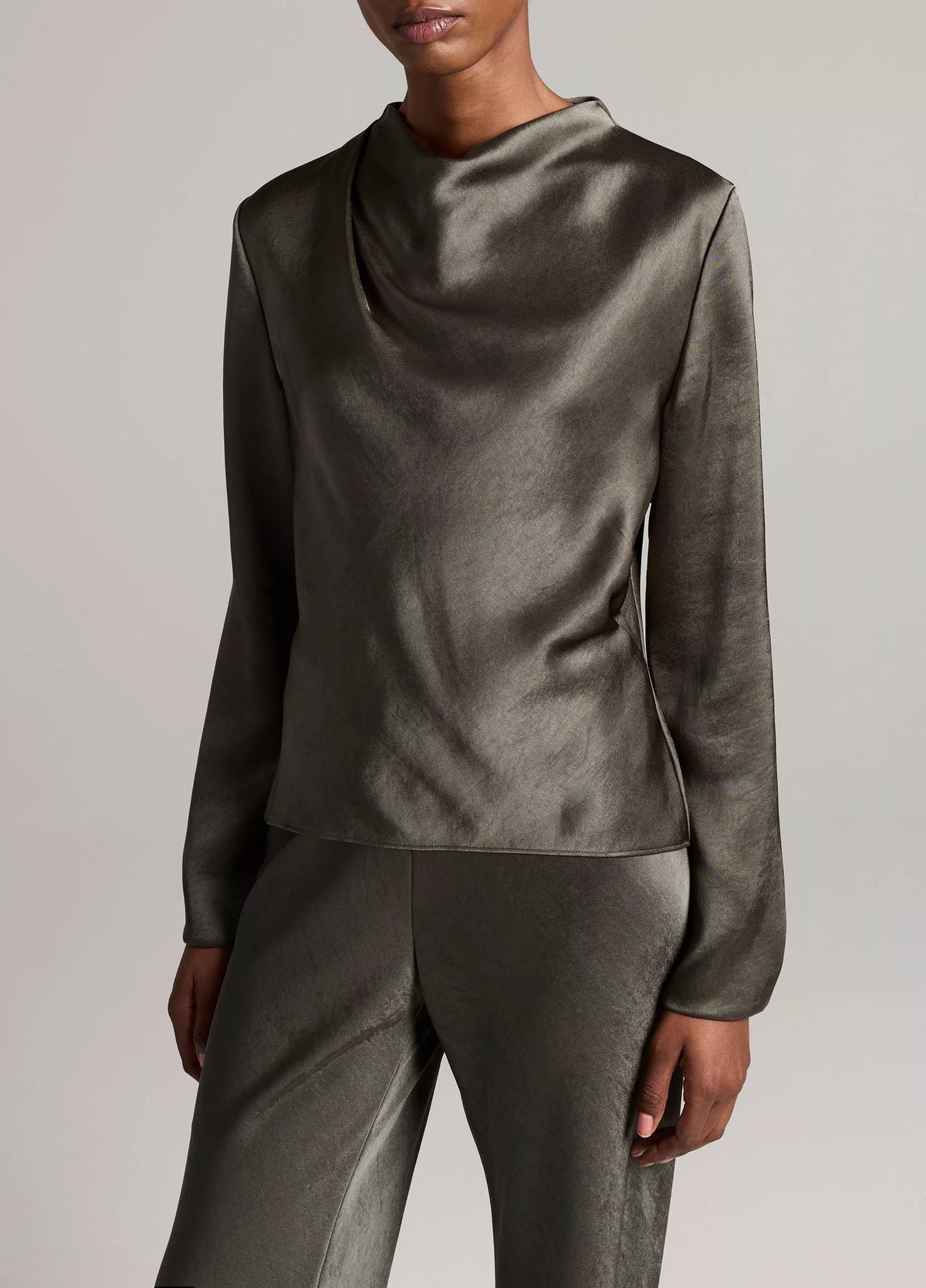 DRAPED COWL NK L/S